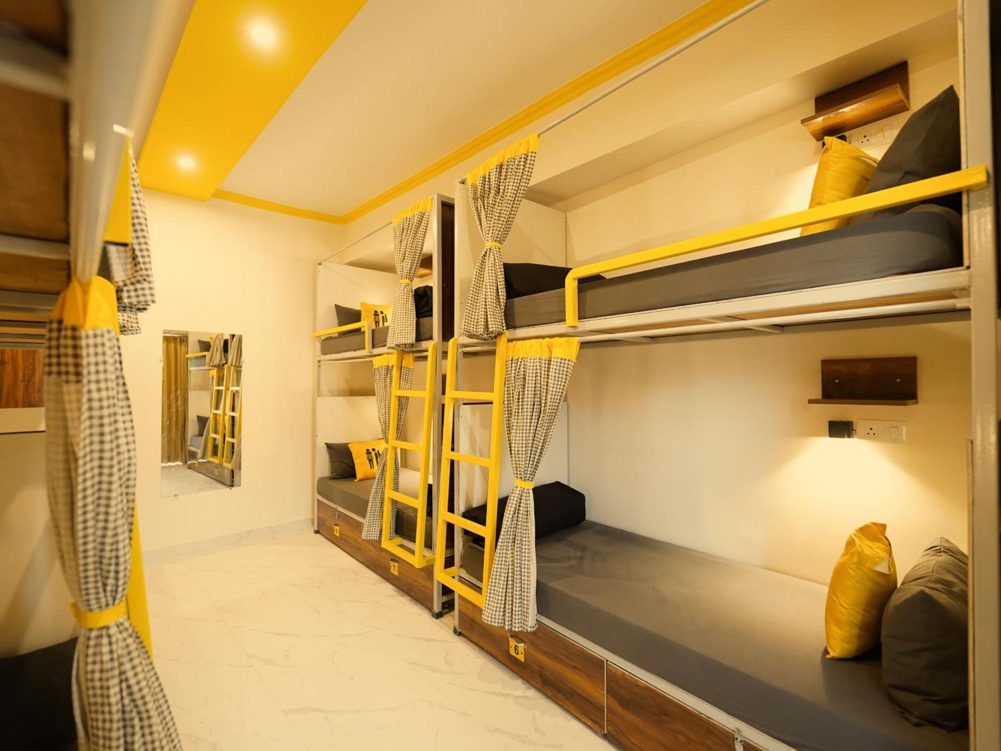 The Hosteller Rishikesh, Upper Tapovan Kültér fotó