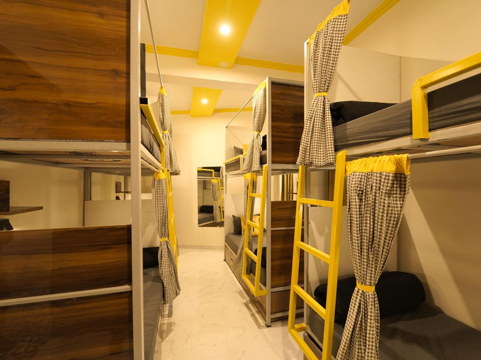 The Hosteller Rishikesh, Upper Tapovan Kültér fotó